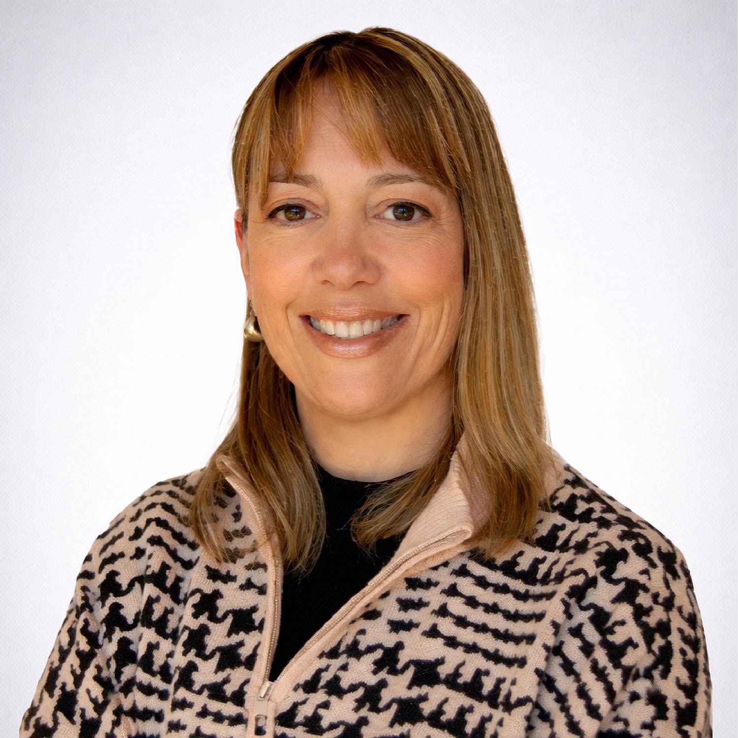 photo headshot of Susy Caunedo, Senior Director of HR